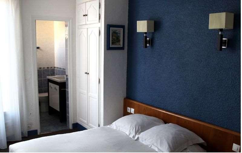 Hotel Briand Devient Hotel Ipl Levallois-Perret Room photo