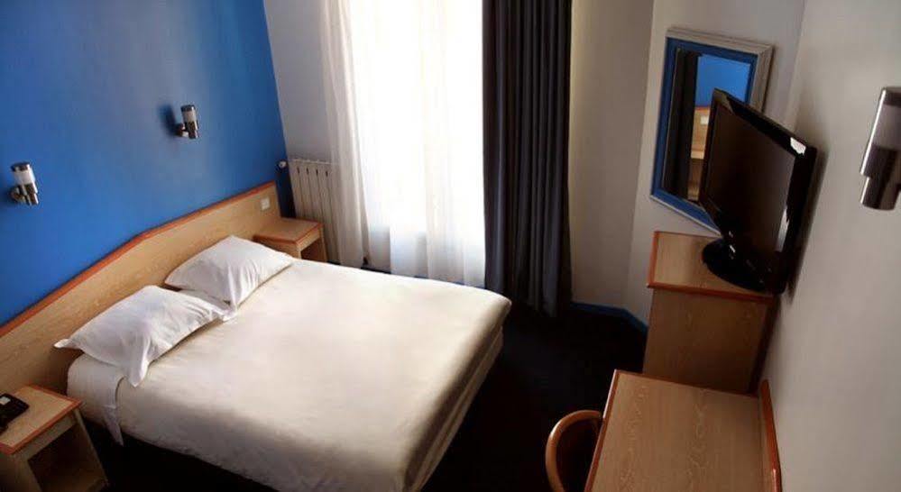 Hotel Briand Devient Hotel Ipl Levallois-Perret Exterior photo